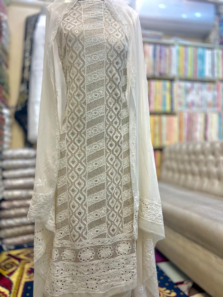 White-on-White Chickenkari Chic – Dye It Your Way