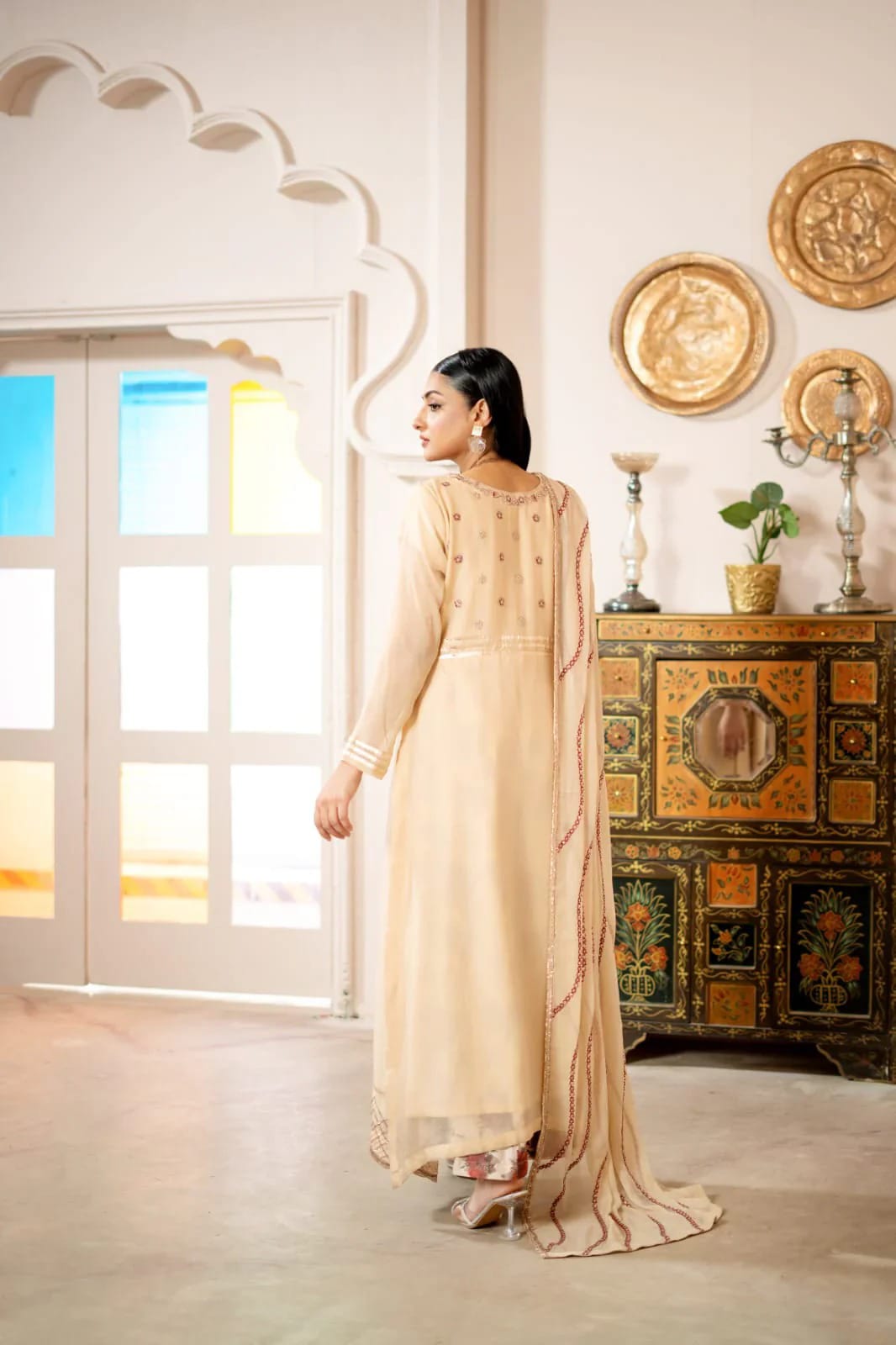 Timeless Eid Elegance – Embellished 3-Piece Kameez, Trouser & Dupatta Set