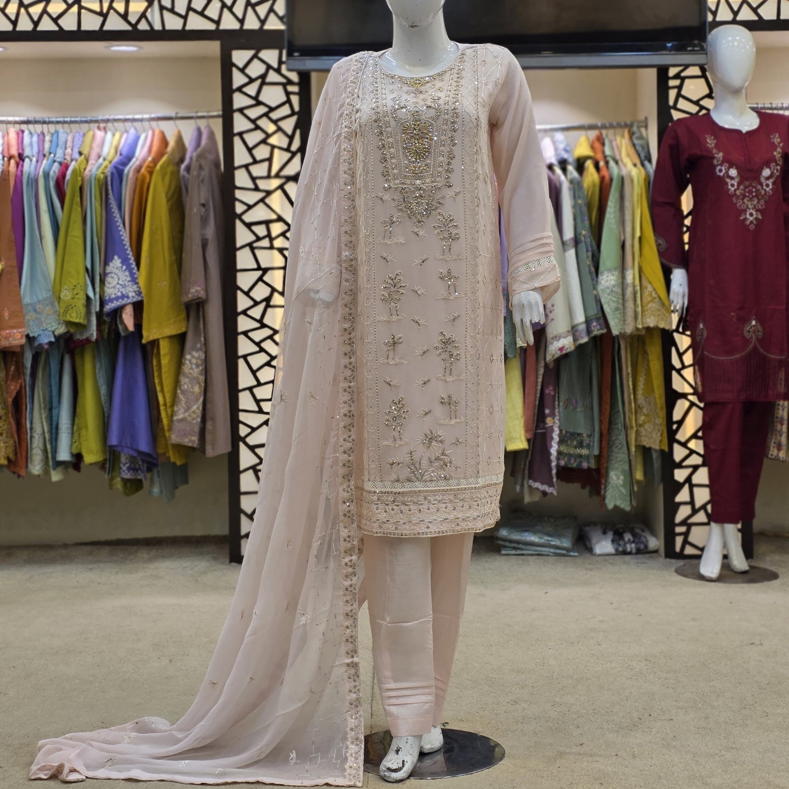 Light Pink Luxury Chiffon & Silk Crepe Ensemble – Zardosi Embellished Elegance