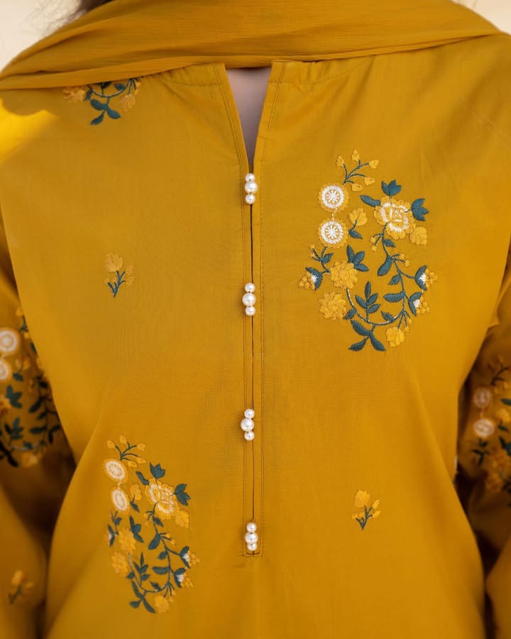 Ruby Blush Embroidered Lawn Co-Ords – 2 Piece Set